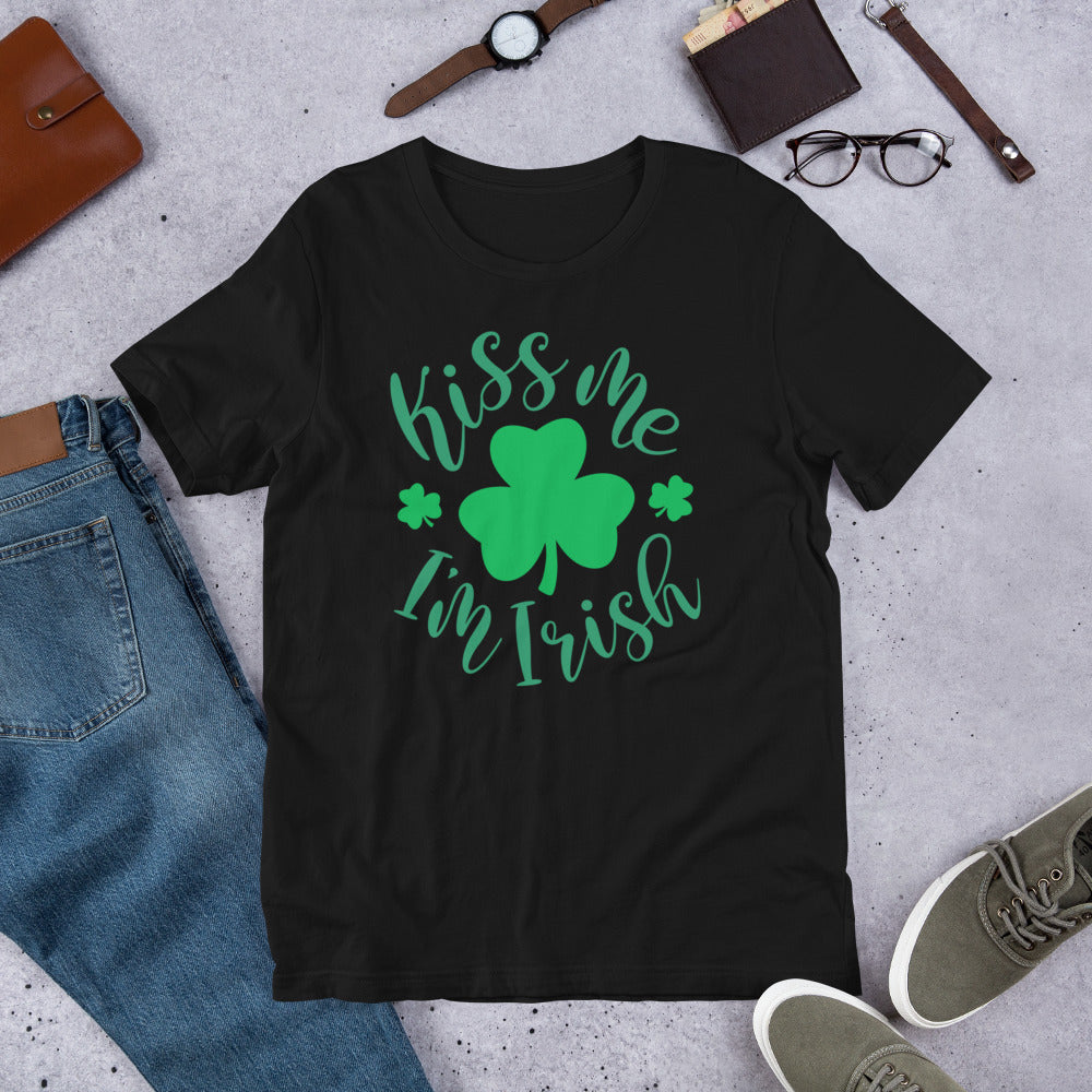 Kiss Me I'm Irish - St. Patrick's Day - Men's T-Shirt